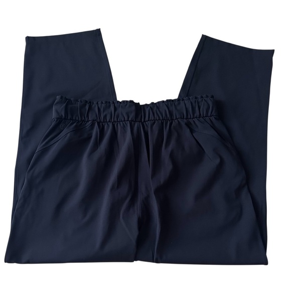 Lululemon Keep Moving Crop 23" - True Navy SZ 8 - Picture 3 of 6